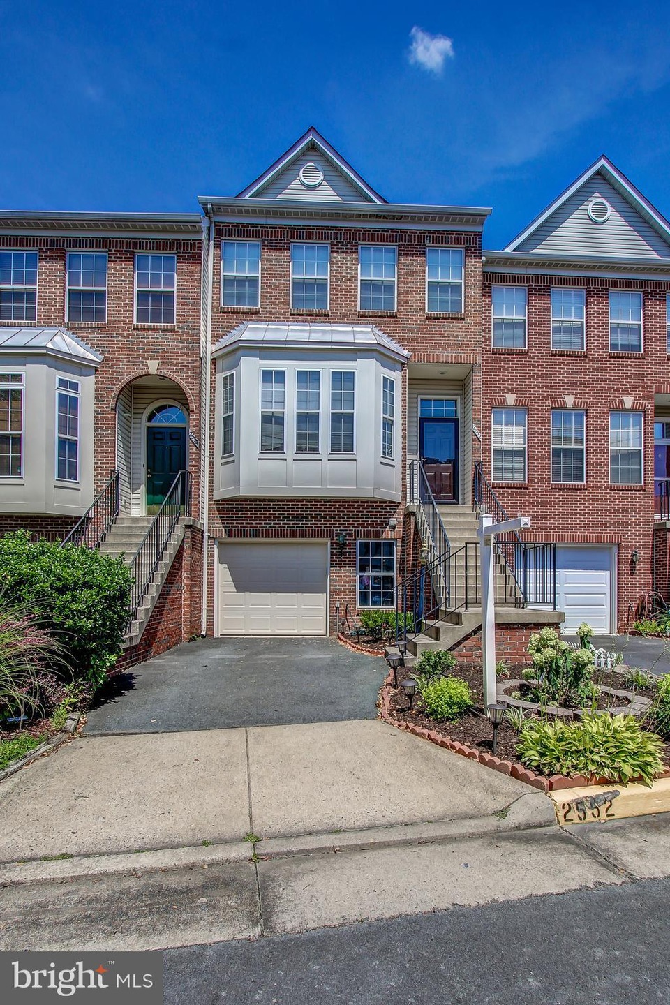 2552 James Monroe Cir, Herndon, VA 20171 - photo 1