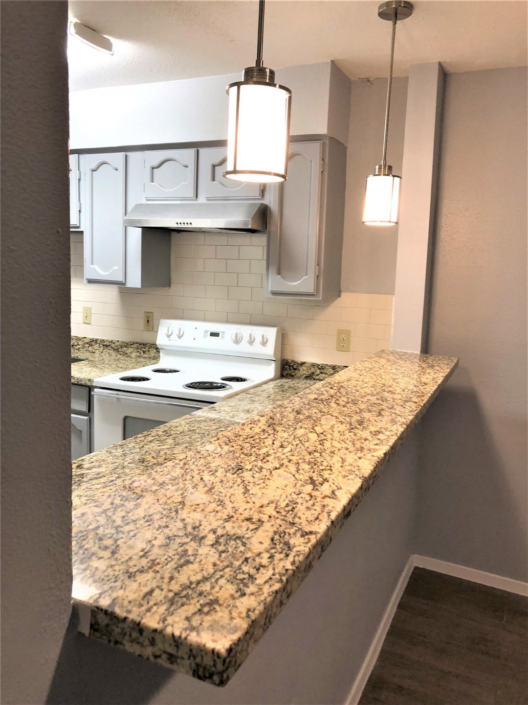 7813 Challie Ln unit 7813, Houston, TX 77088 - photo 1