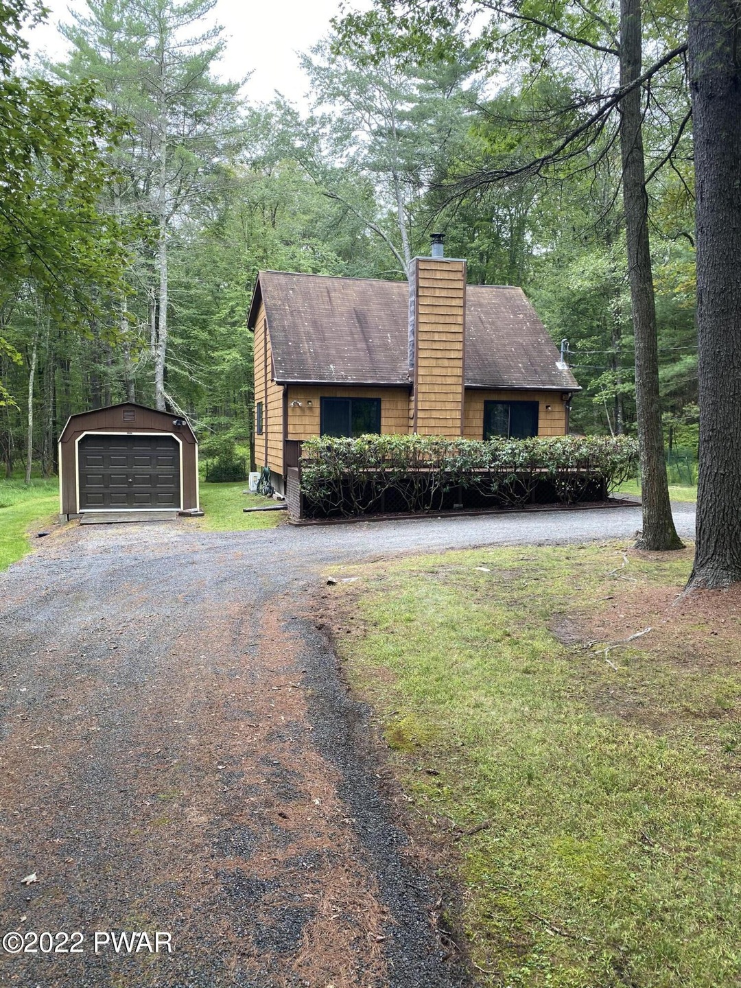 295 Fawn Lake Dr, Hawley, PA 18428 - photo 1