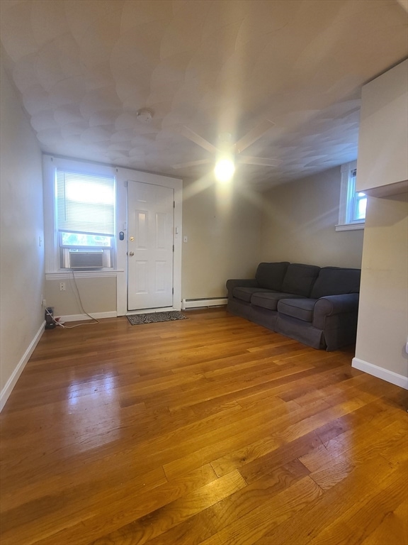 For Rent $1,900/month