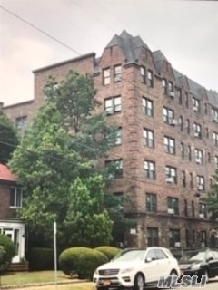 141 Woodmere Blvd unit 6A, Woodmere, NY 11598 - photo 1