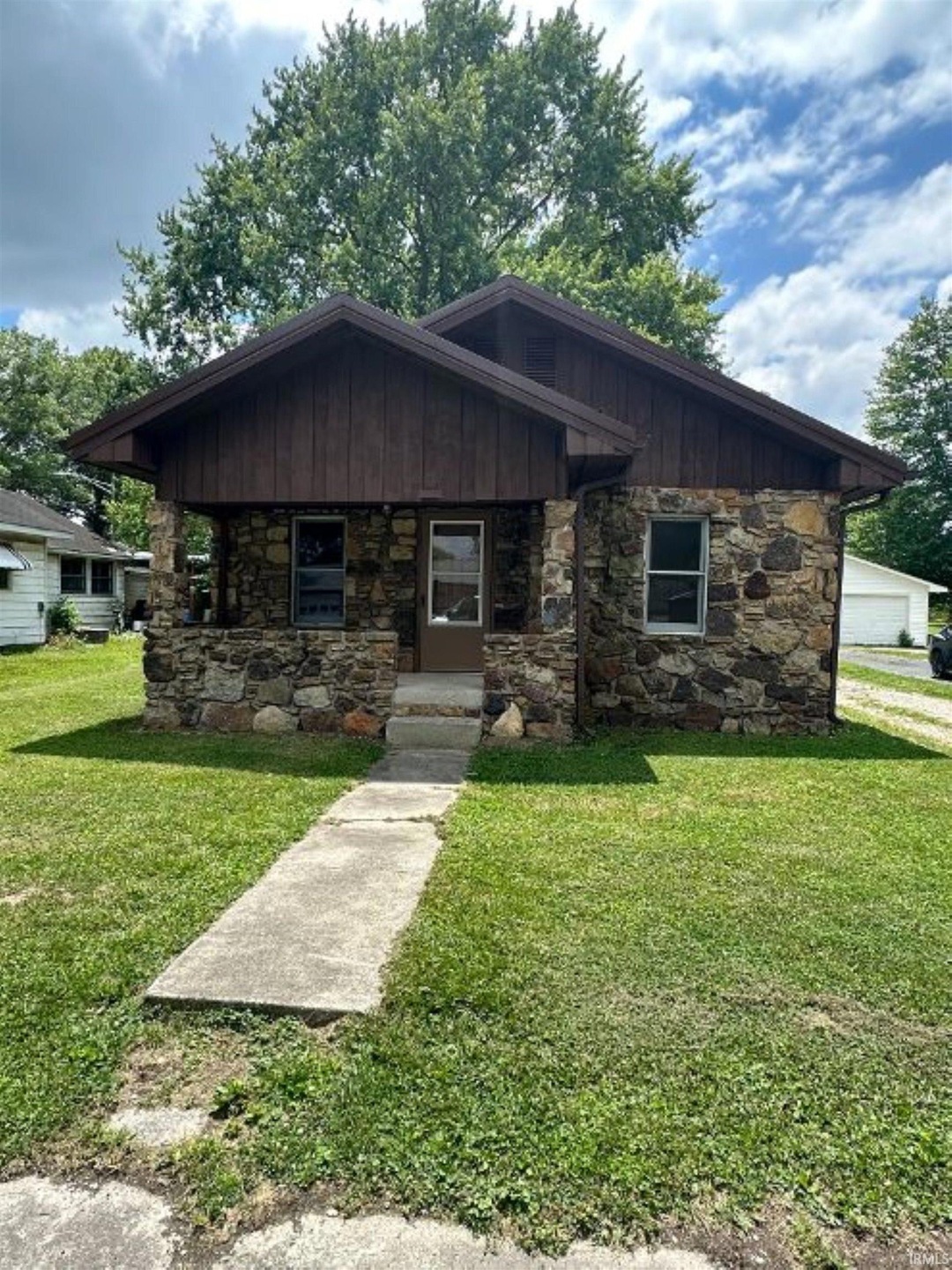 1155 A St SE, Linton, IN 47441 - photo 1