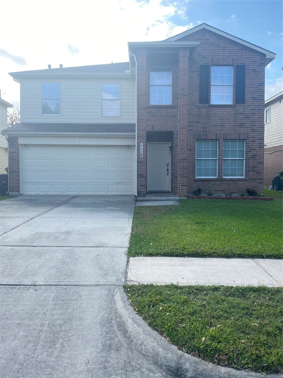 9318 Garfield Park Ln, Houston, TX 77075 - photo 1