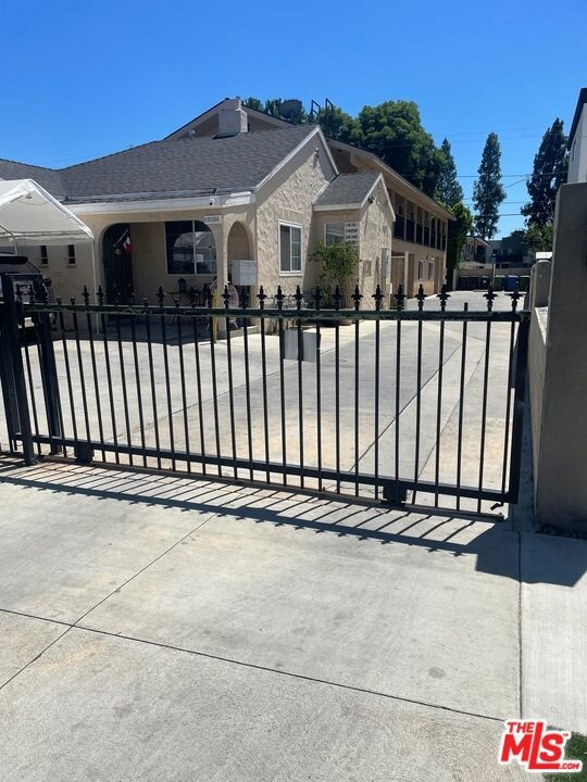 14206 Gilmore St unit 1/2, Van Nuys, CA 91401 - photo 1