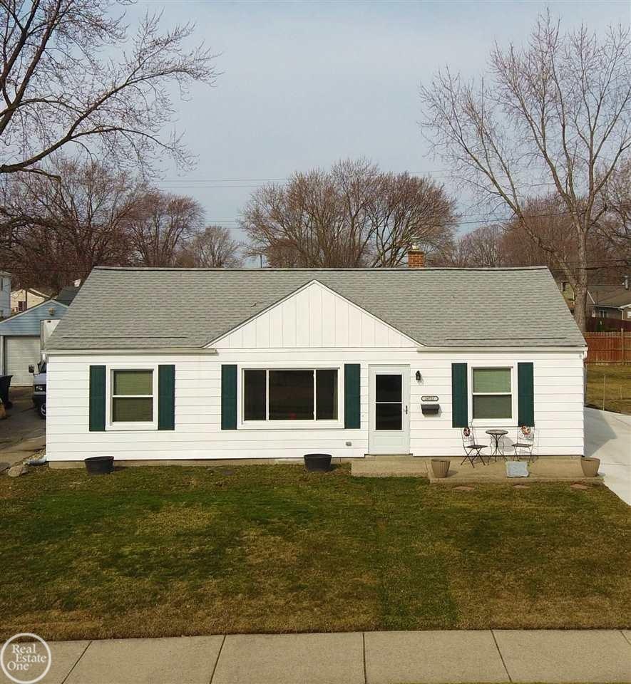 26721 Woodmont St, Roseville, MI 48066 - photo 1
