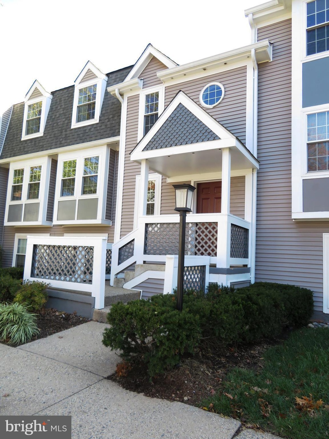 12922 Grays Pointe Rd unit C, Fairfax, VA 22033 - photo 1