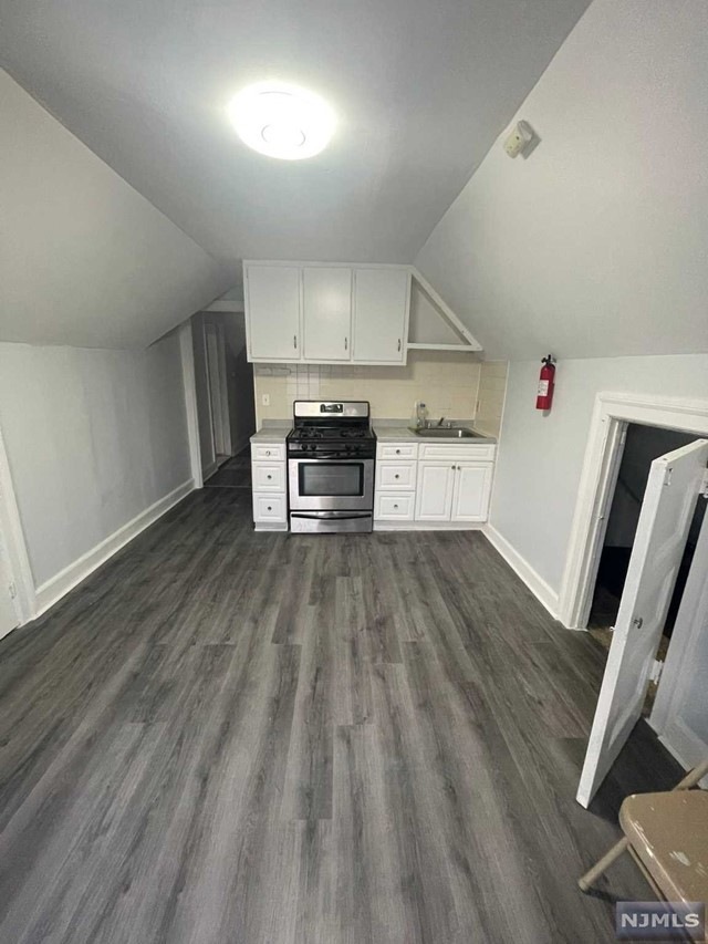 190 Atlantic St unit 3, Paterson, NJ 07503 - photo 1