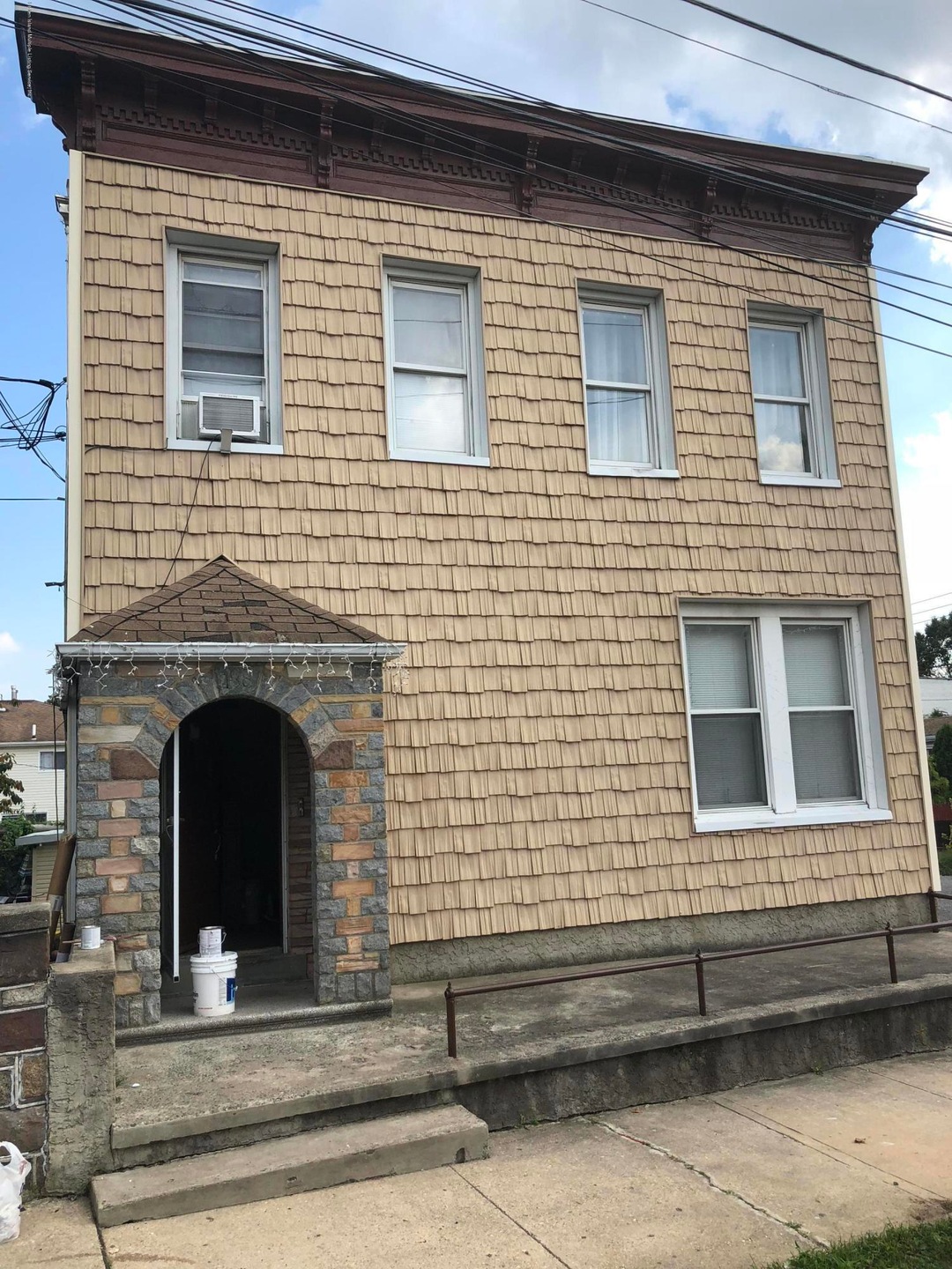 188 Cedar Ave, Staten Island, NY 10305 - photo 1
