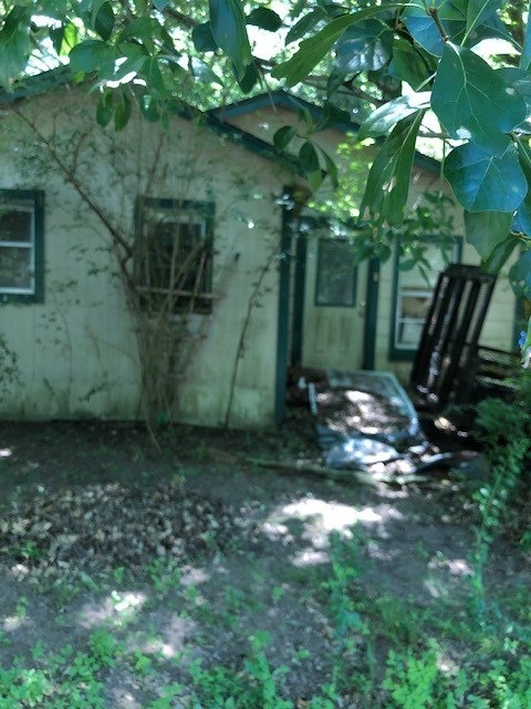 513 Malone St, Tomball, TX 77375 - photo 1