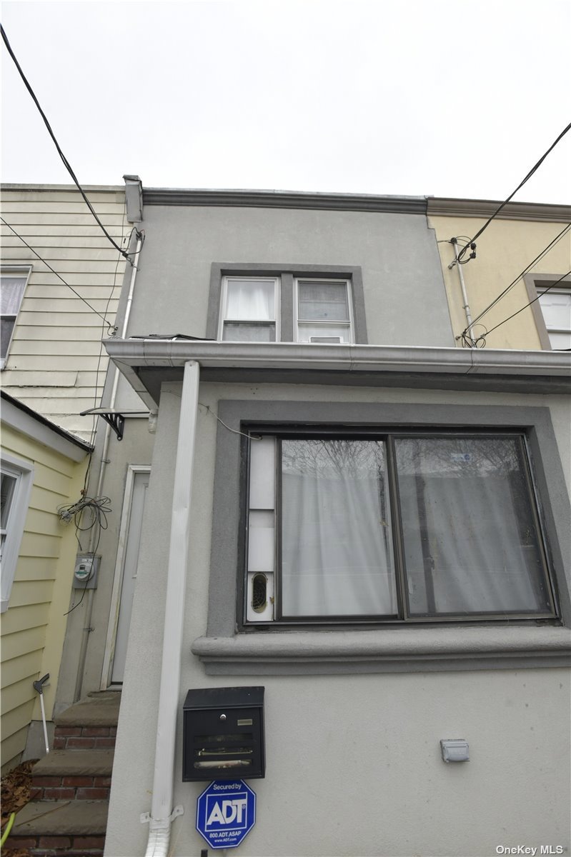 15315 118th Ave, Jamaica, NY 11434 - photo 1