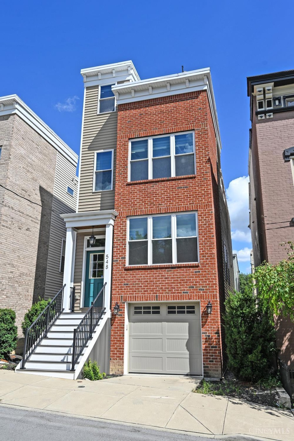 548 Slack St, Cincinnati, OH 45202 - photo 1