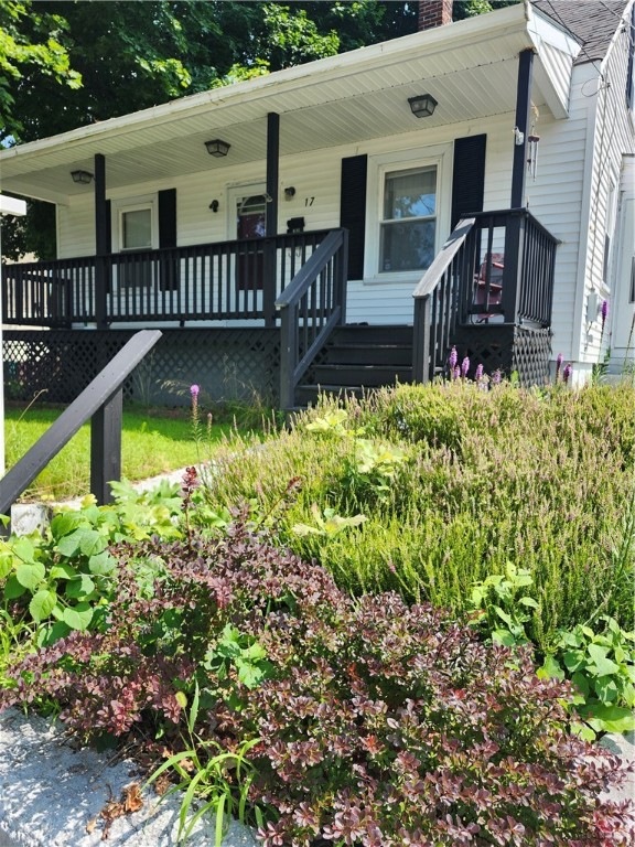 17 6th Ave, Woonsocket, RI 02895 - photo 1