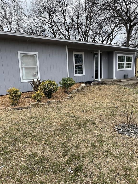 1006 Shawnee Trace, Grand Prairie, TX 75051 - photo 1