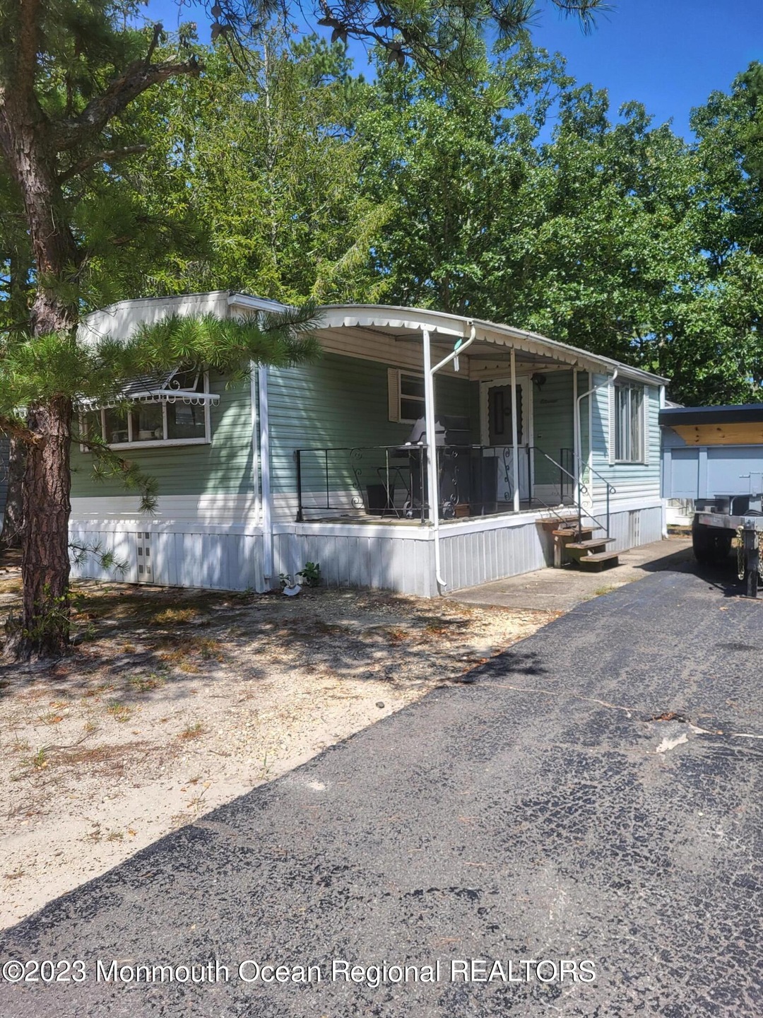 11 Panda Ct
