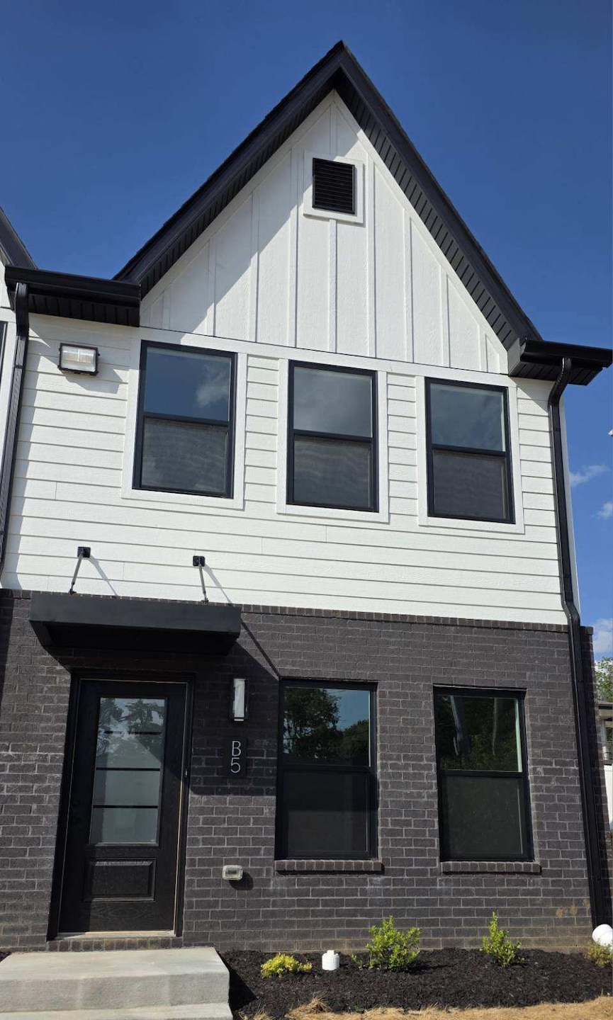 For Rent $1,595/month