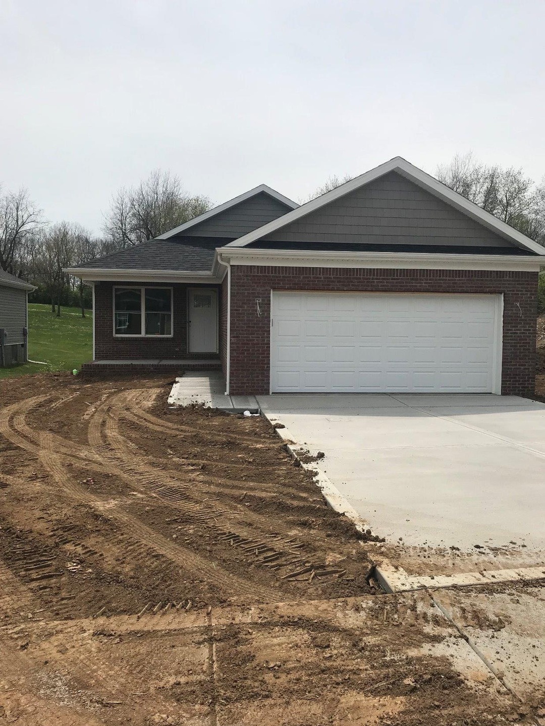 113 Bobby Jones Blvd, Frankfort, KY 40601 - photo 1