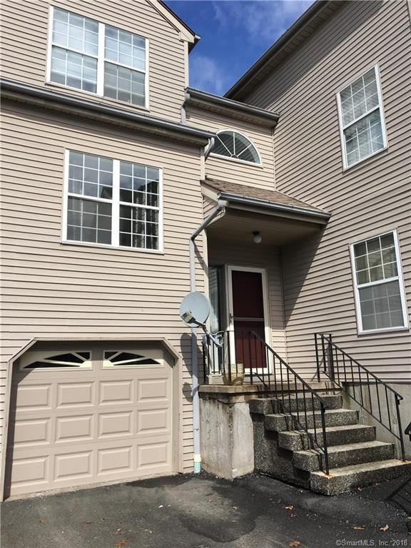 782 Oronoke Rd unit 31, Waterbury, CT 06708 - photo 1