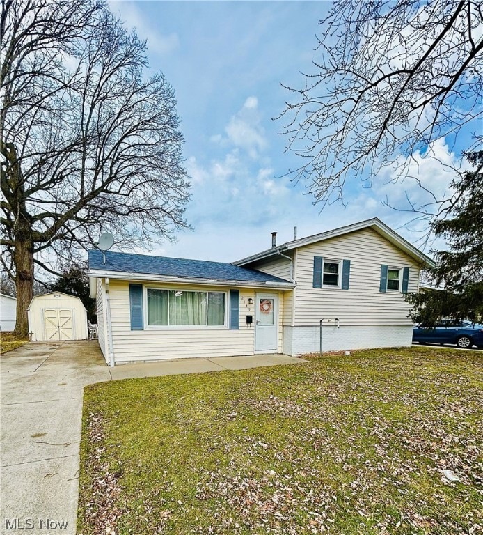 2149 E 39th St, Lorain, OH 44055 - photo 1