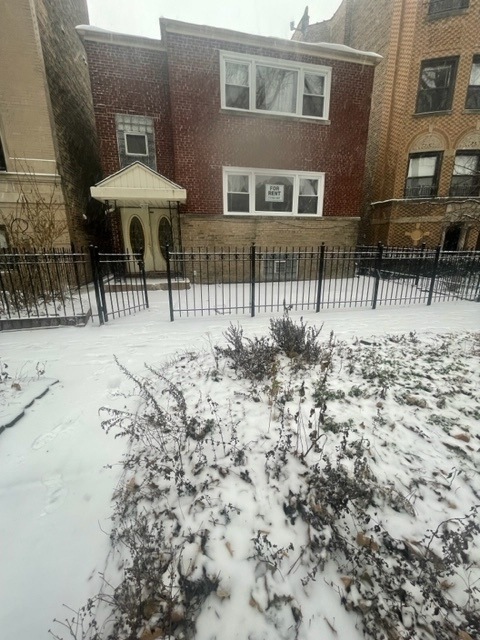 6308 N Rockwell St unit 2, Chicago, IL 60659 - photo 1