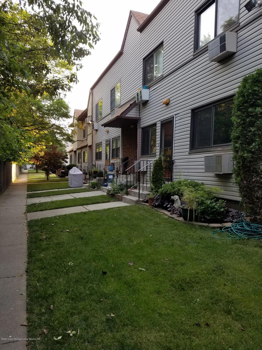 360 Barlow Ave unit 26, Staten Island, NY 10308 - photo 1