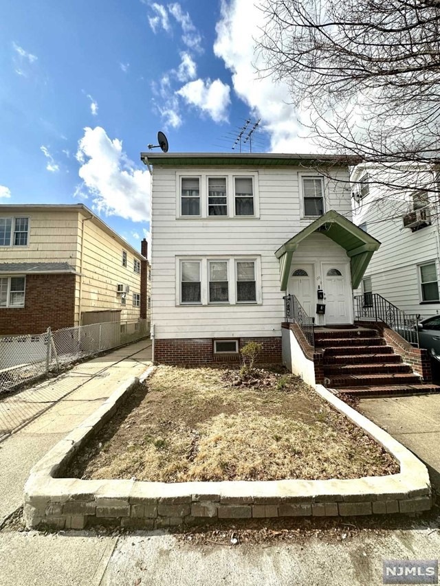 157 N 15th St, Bloomfield, NJ 07003 - photo 1