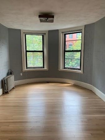 30 Claflin Rd unit 1, Brookline, MA 02445 - photo 1