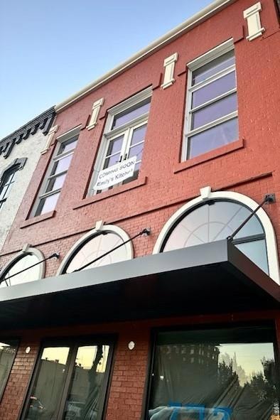 323 W Main St unit 201, Denison, TX 75020 - photo 1