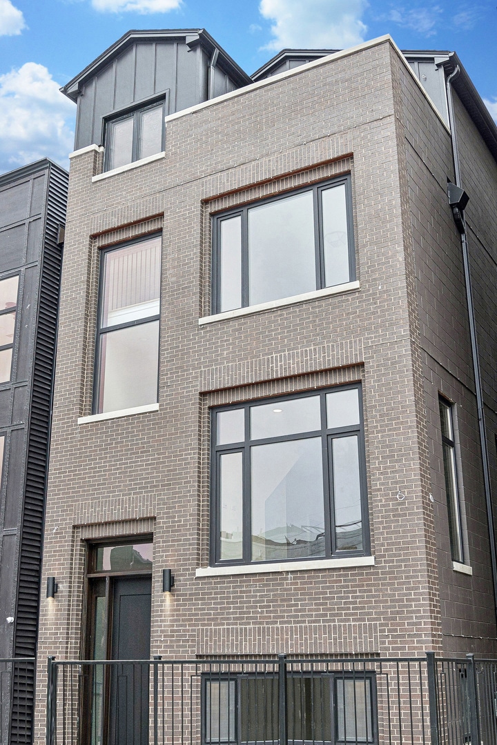 Sold $1,500,000 • Co-Listing Agent