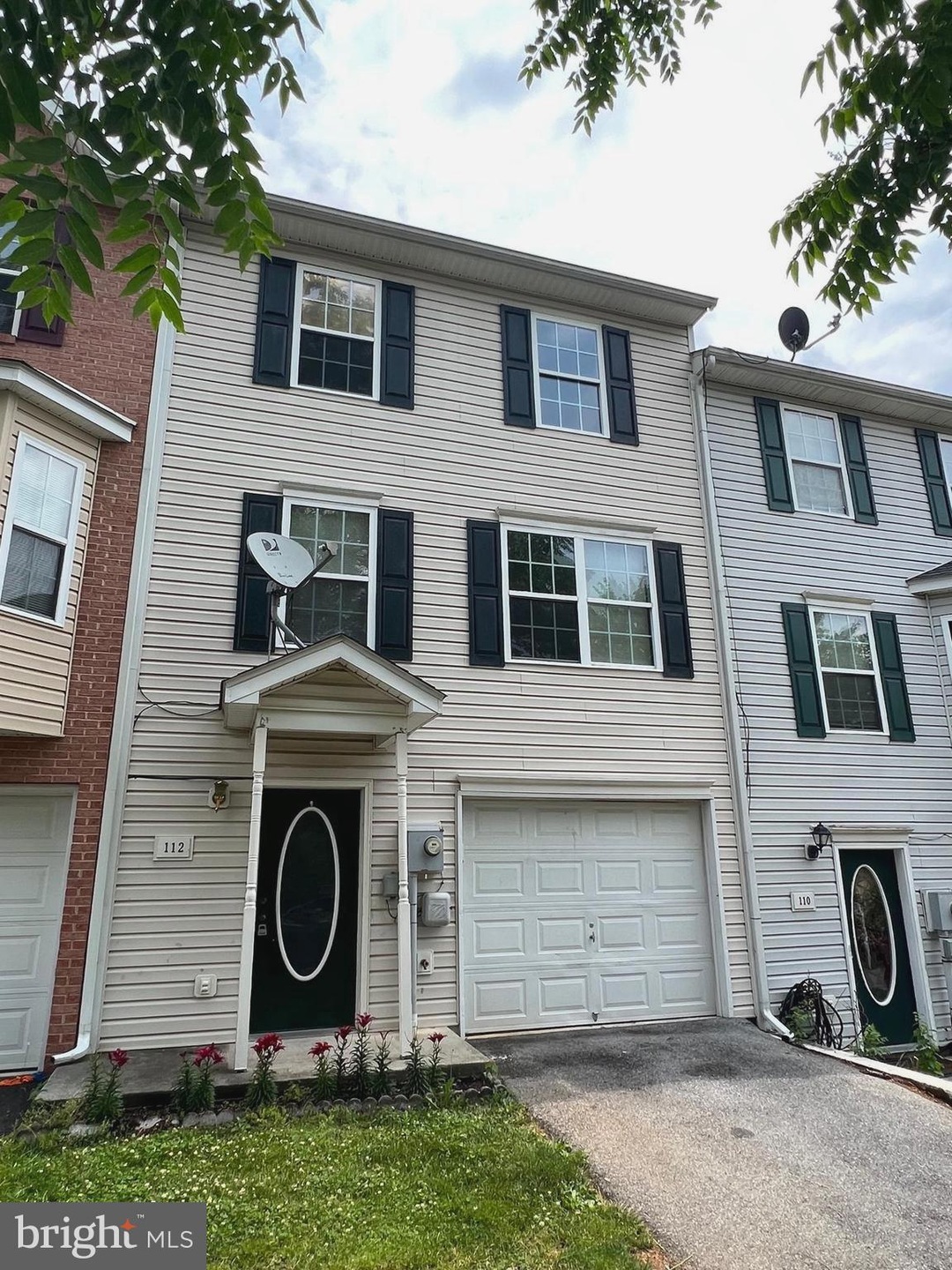 112 Lance St, Ranson, WV 25438 - photo 1