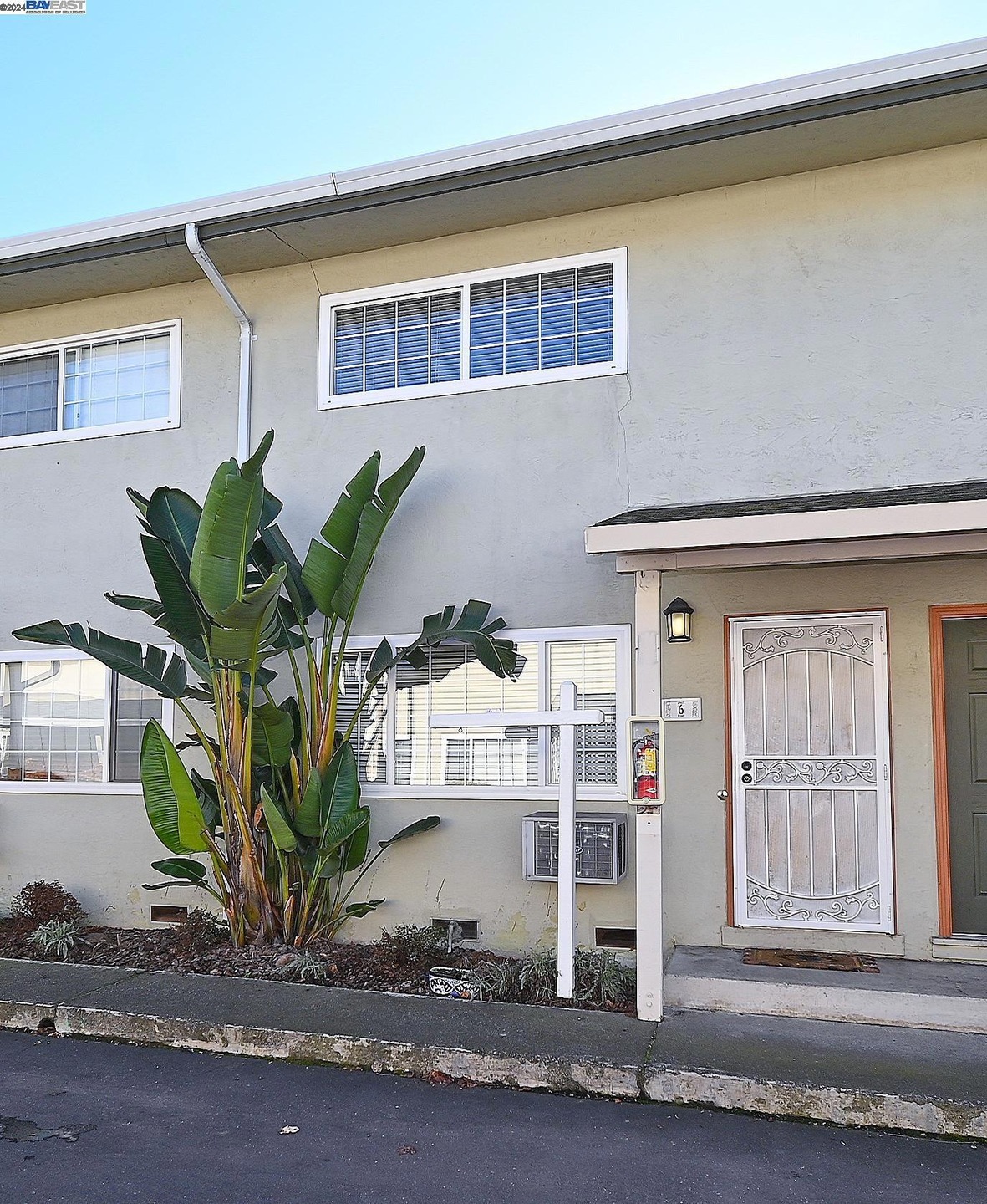 690 Fargo Ave unit 6, San Leandro, CA 94579 - photo 1