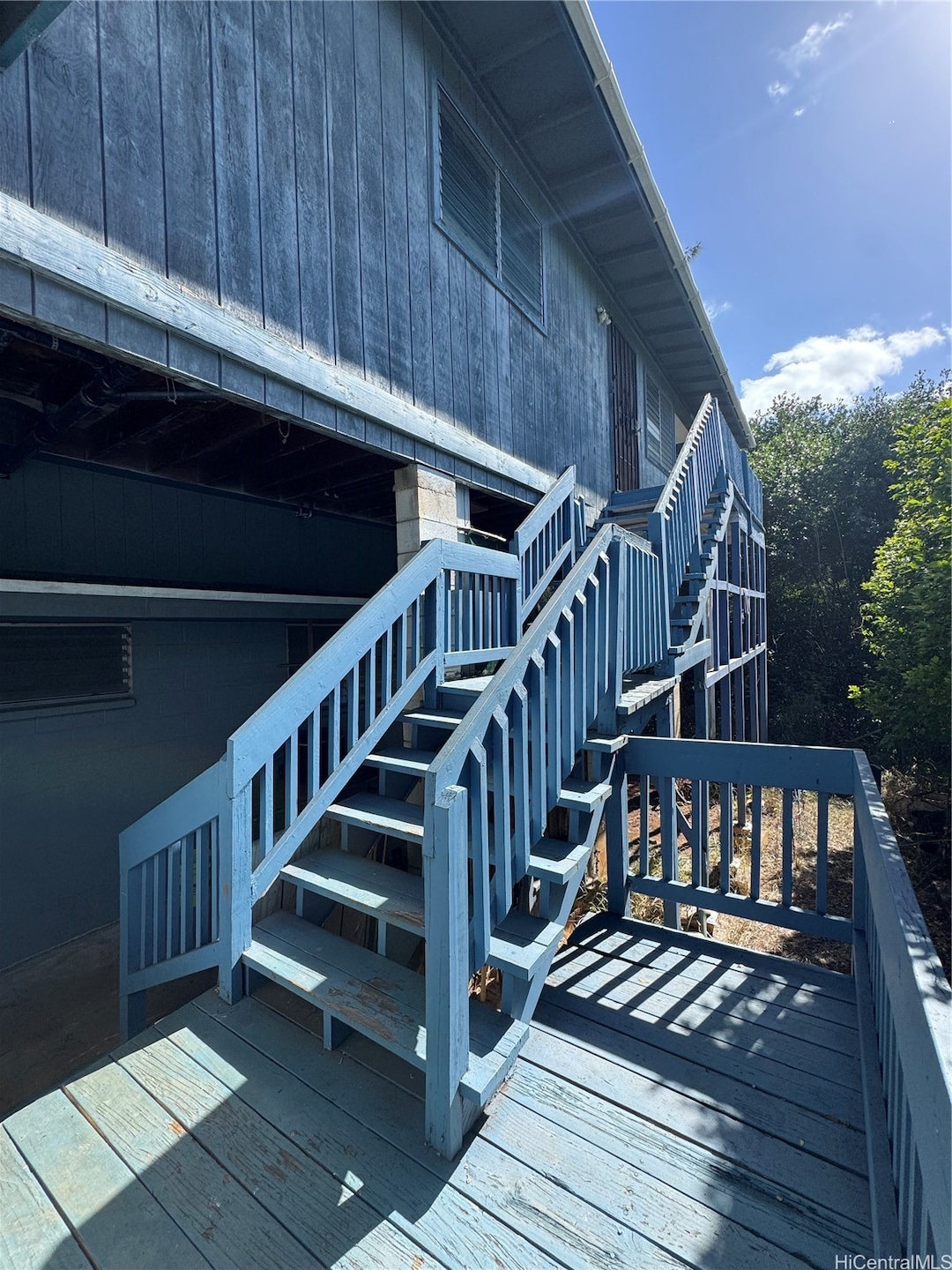 99-049 Ohiaku St, Aiea, HI 96701 - photo 1