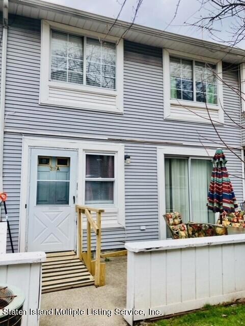 39 Country Dr E unit A, Staten Island, NY 10314 - photo 1