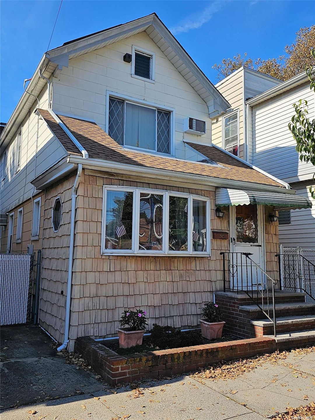 Sold $711,000 • Co-Listing Agent