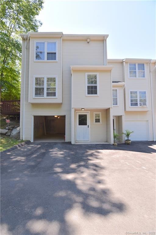 25 Deerwood Ln unit 1, Waterbury, CT 06704 - photo 1