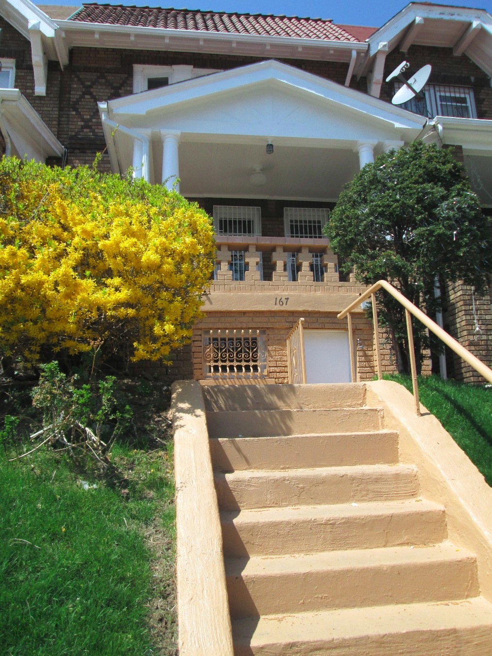 167 Sunnyside Ave unit 2, Brooklyn, NY 11207 - photo 1