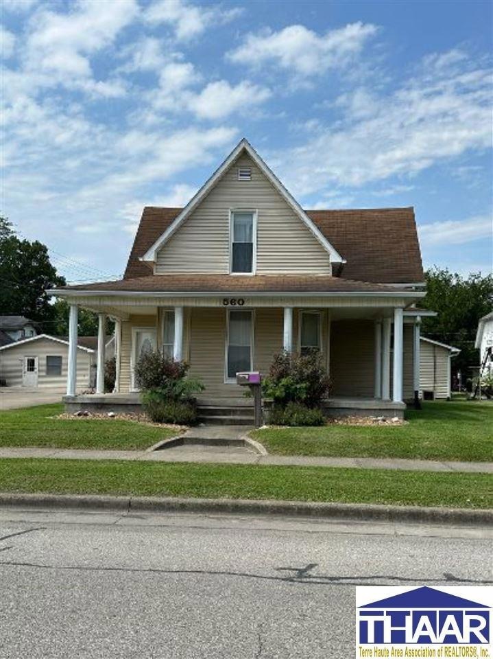 560 N Main St, Linton, IN 47441 - photo 1
