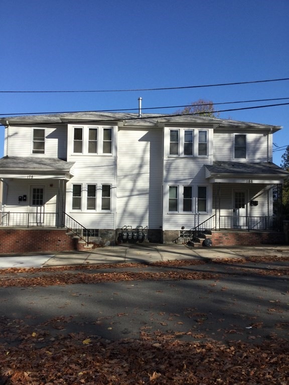 186 Hood St unit 1, Fall River, MA 02720 - photo 1