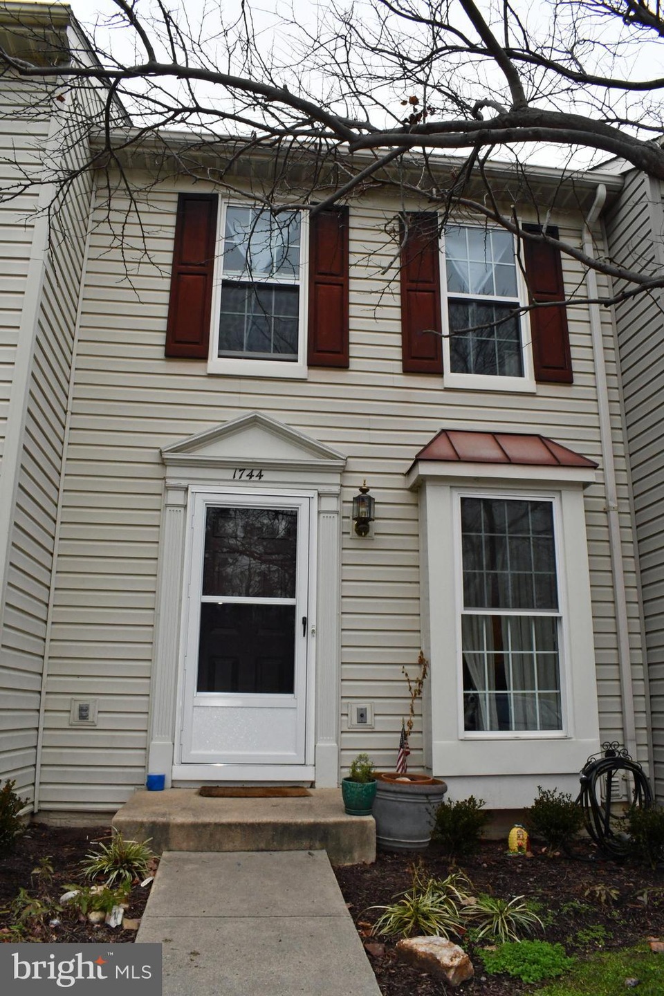 1744 Grover Glen Ct, Woodbridge, VA 22192 - photo 1