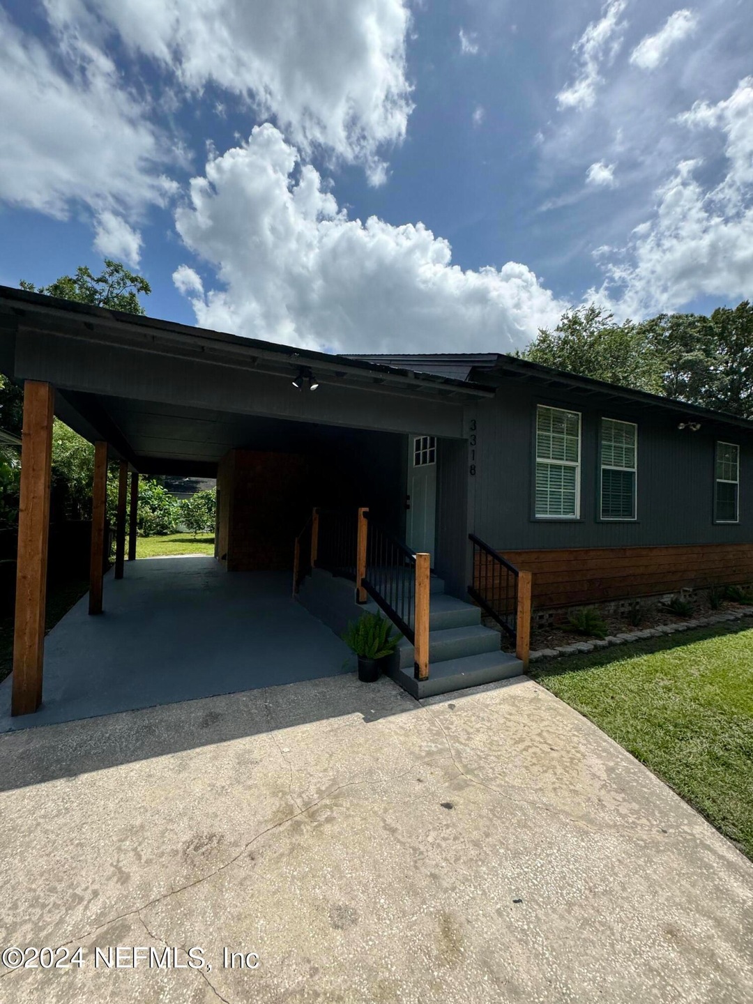 3318 Dellwood