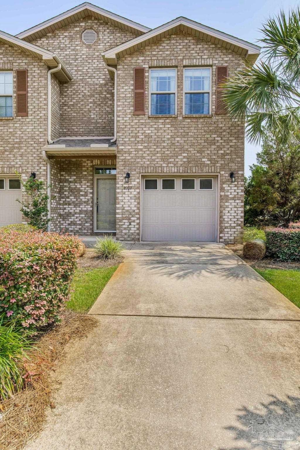 2107 Wilsons Plover Cir, Navarre, FL 32566 - photo 1