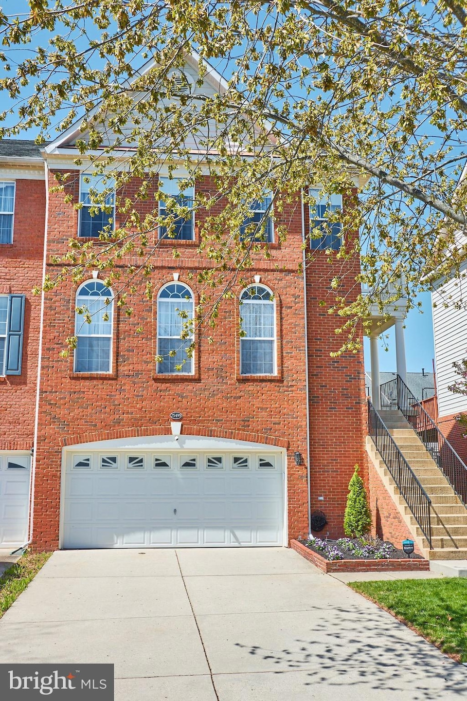 25499 Beresford Dr, Chantilly, VA 20152 - photo 1