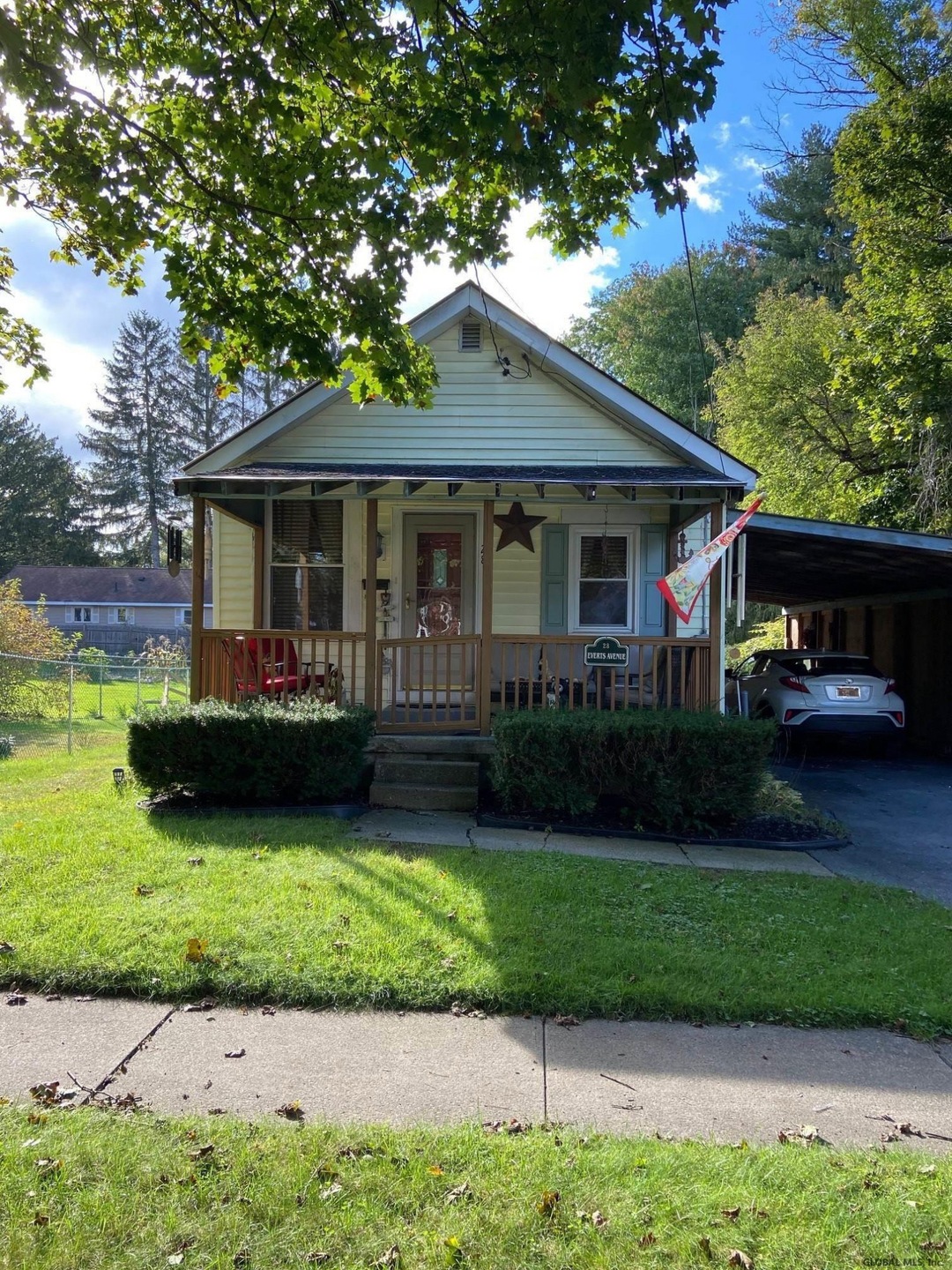 27 Everts Ave, Glens Falls, NY 12801 - photo 1