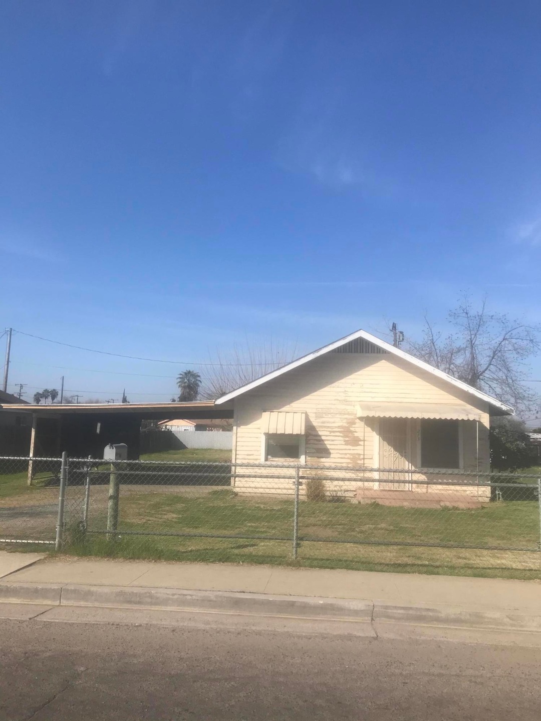 273 S Villa St, Porterville, CA 93257 - photo 1