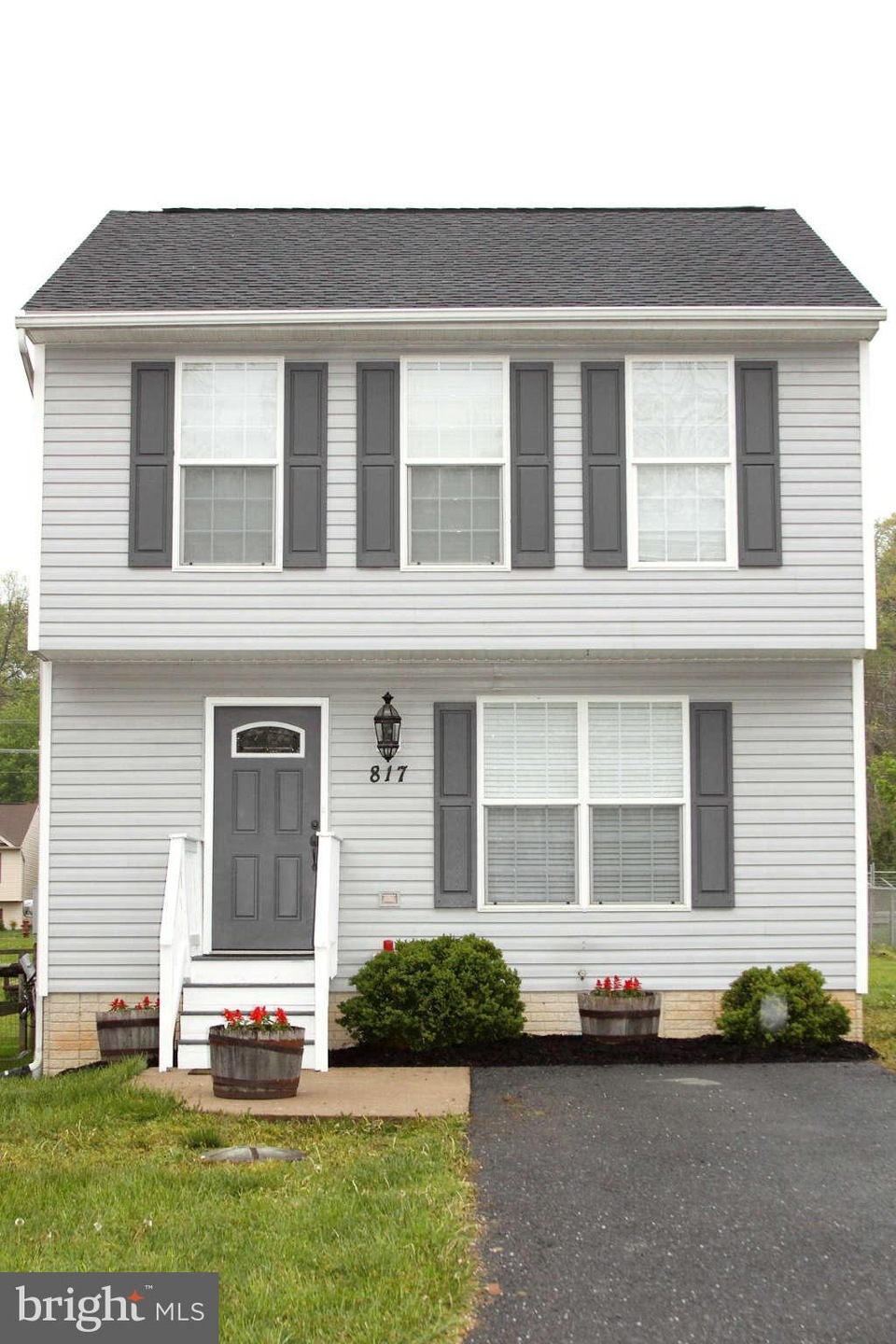 817 W Potomac St, Brunswick, MD 21716 - photo 1