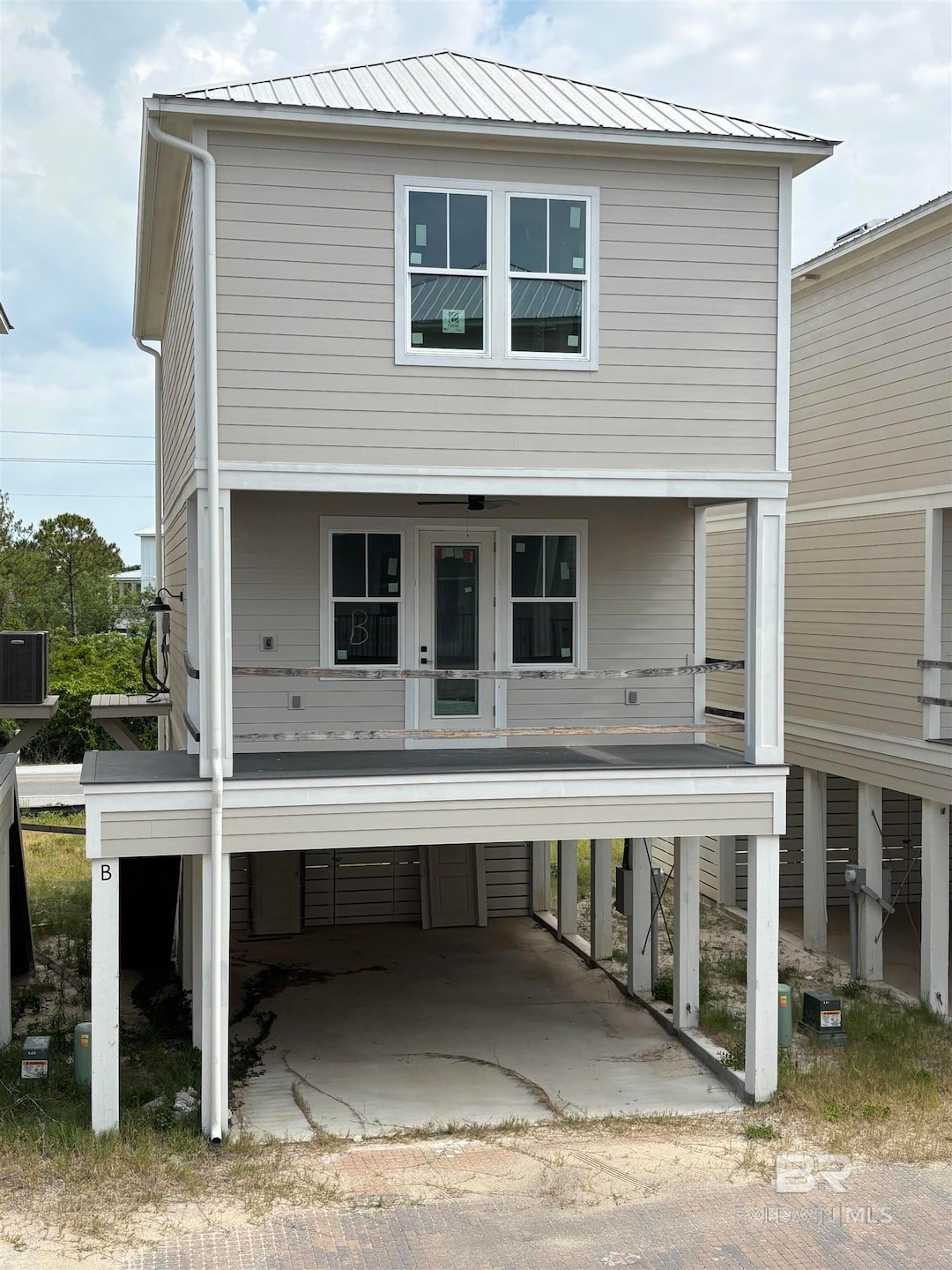 For Sale $799,900 • Co-Listing Agent