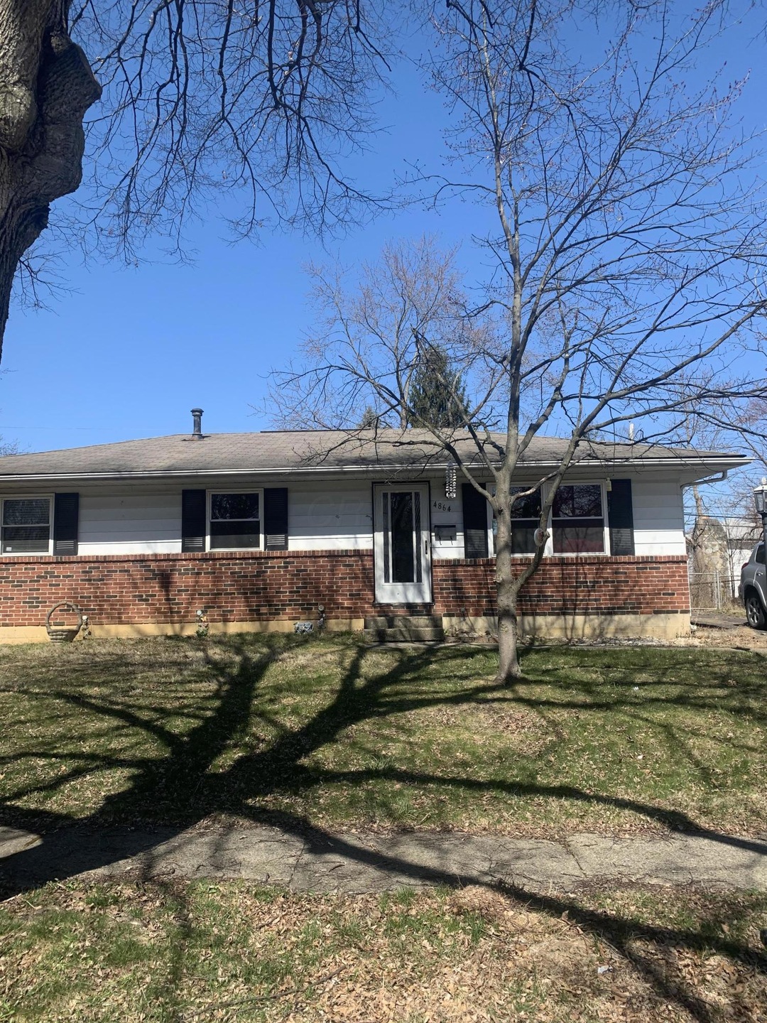 4864 Cryodon Blvd N, Columbus, OH 43232 - photo 1