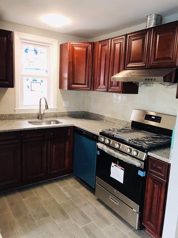 68 Beach St unit 2, Quincy, MA 02170 - photo 1