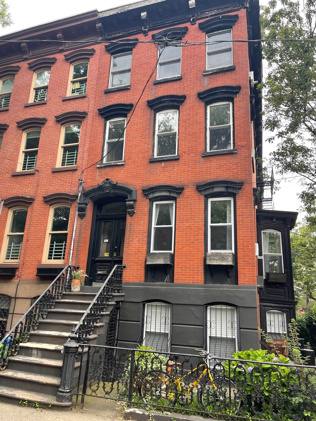 24 W Hamilton Place unit 1, Jersey City, NJ 07302 - photo 1