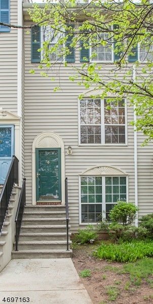 196 Sapphire Ln unit J, Franklin Park, NJ 08823 - photo 1