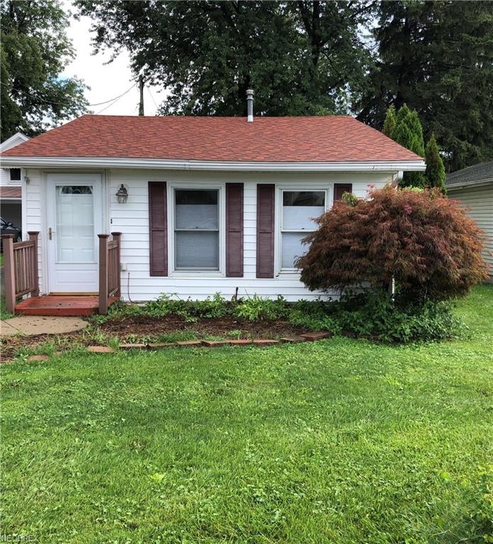 4360 E Lake Rd, Sheffield Lake, OH 44054 - photo 1